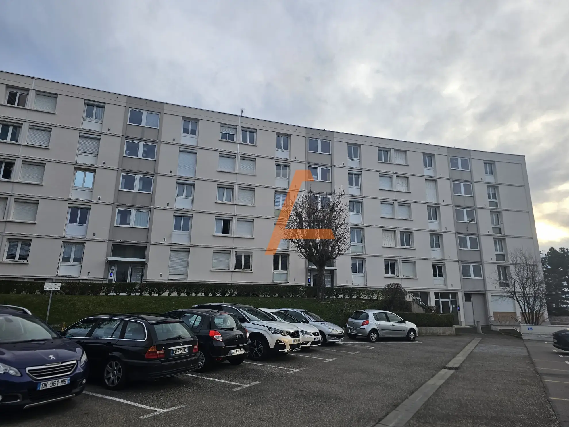 Appartement F3 lumineux de 59 m² à vendre près de Fauriel à Saint-Étienne 