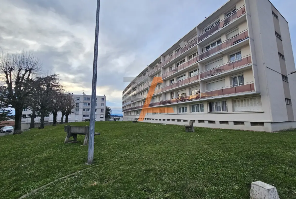 Appartement F3 lumineux de 59 m² à vendre près de Fauriel à Saint-Étienne 