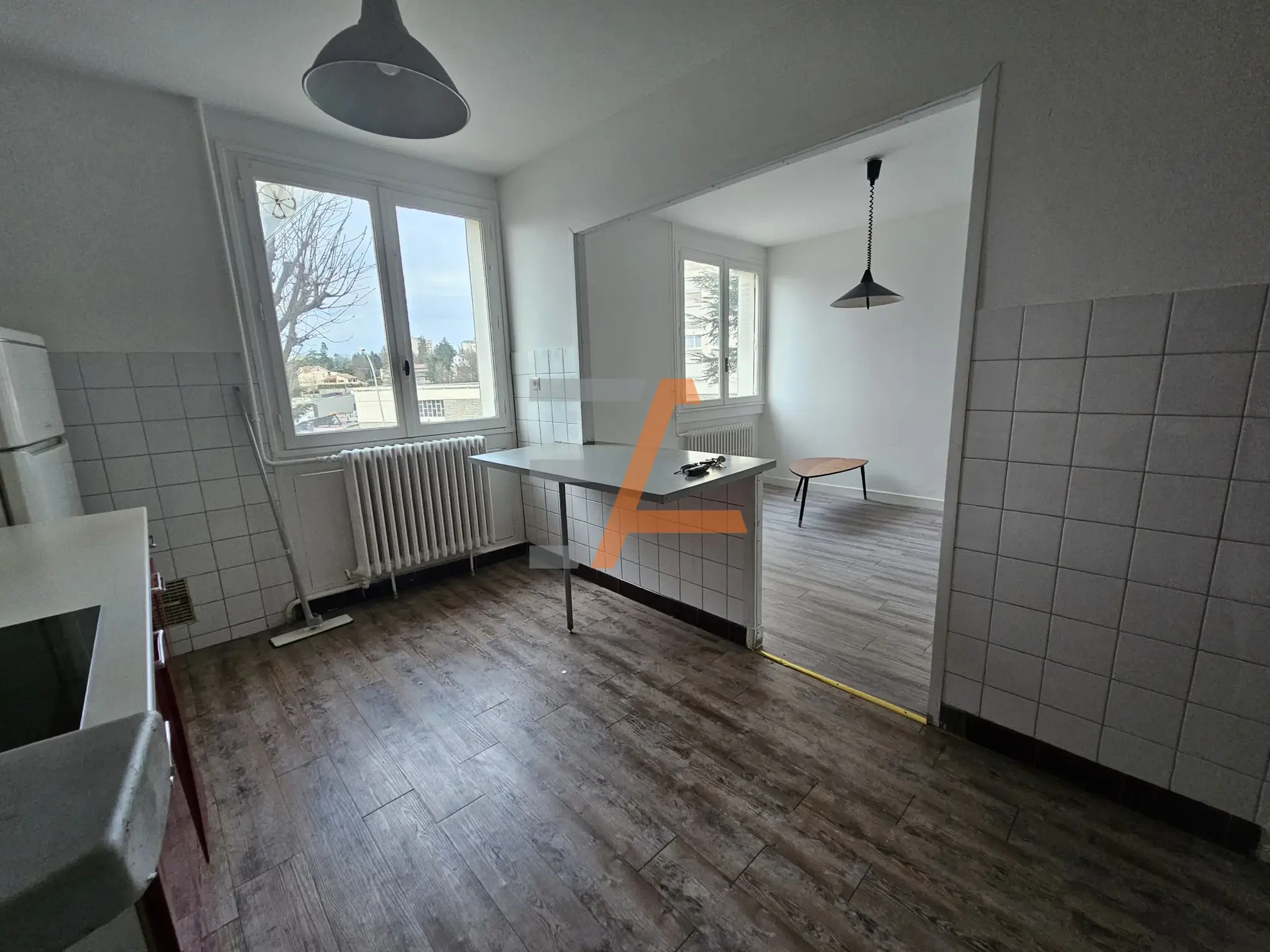 Appartement F3 lumineux de 59 m² à vendre près de Fauriel à Saint-Étienne 