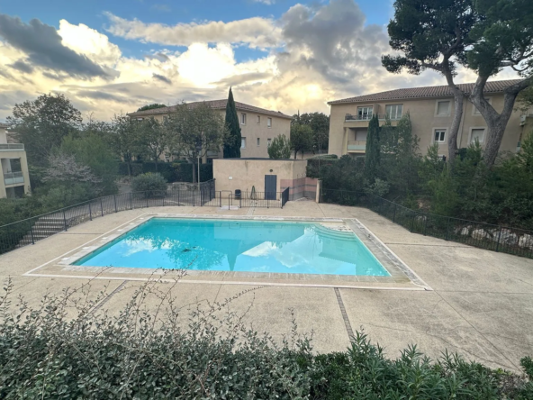 Appartement lumineux de 50 m² à vendre à Villeneuve les Avignon