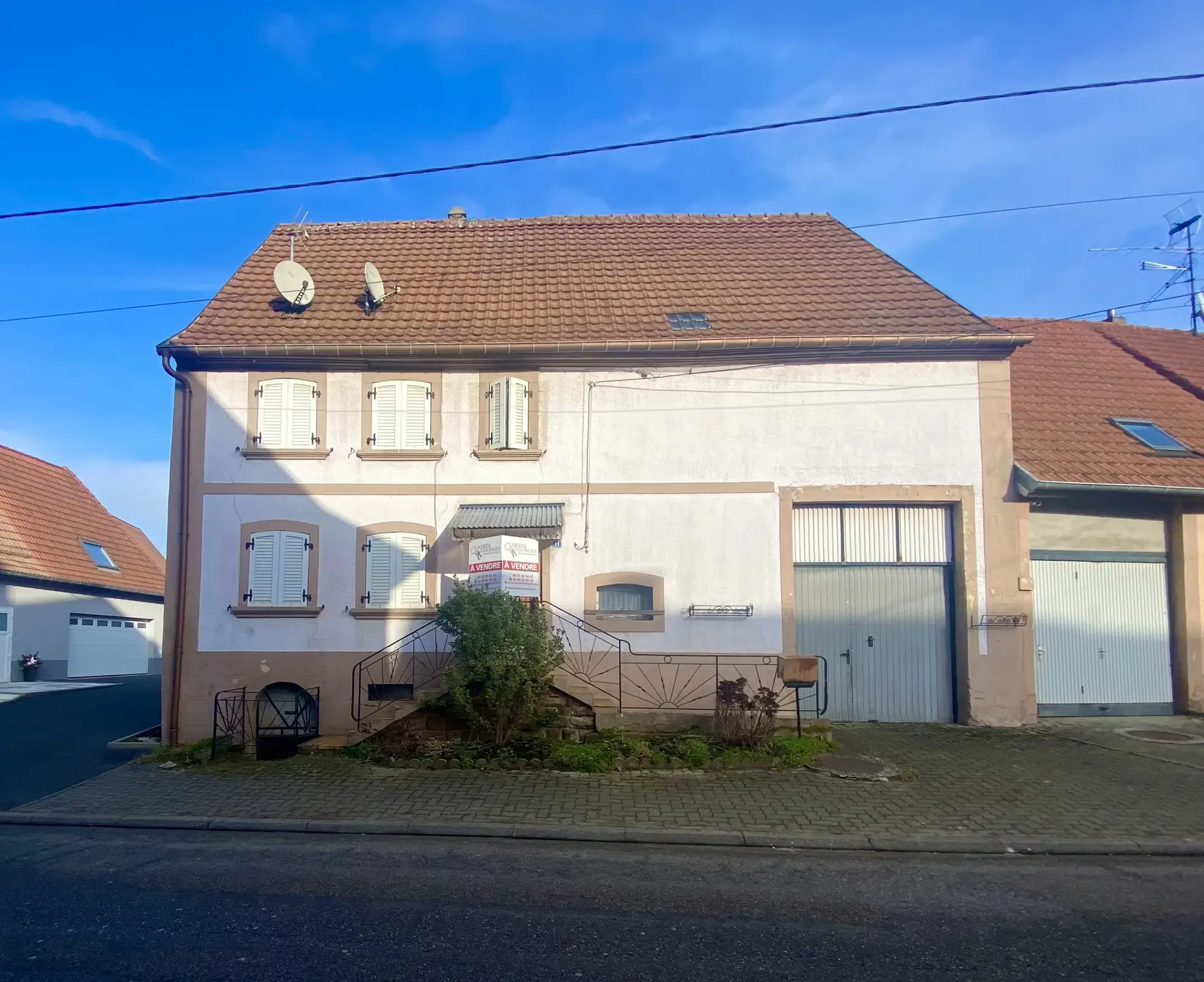 Maison à rénover à Lohr, 4 pièces, 115 m2 avec garage 