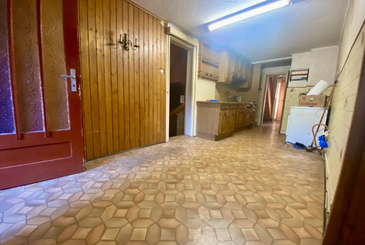 Maison à rénover à Lohr, 4 pièces, 115 m2 avec garage 