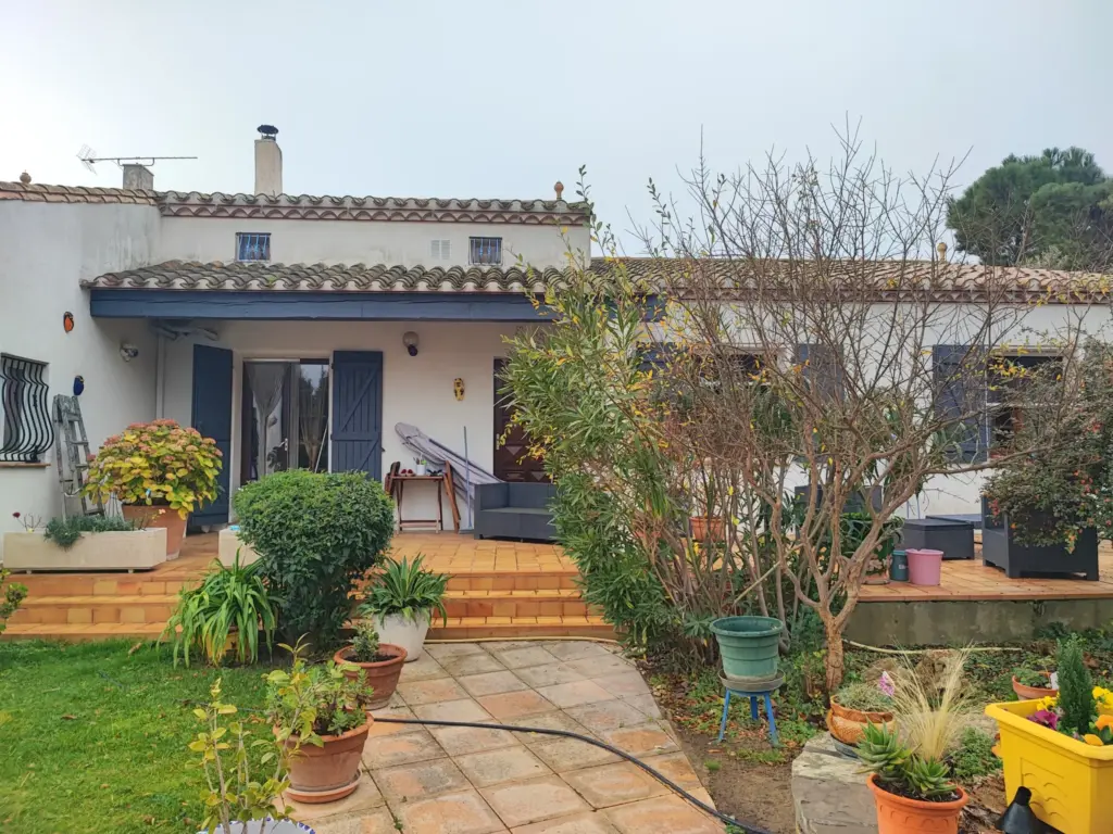 Villa familiale avec piscine à Azille - Minervois