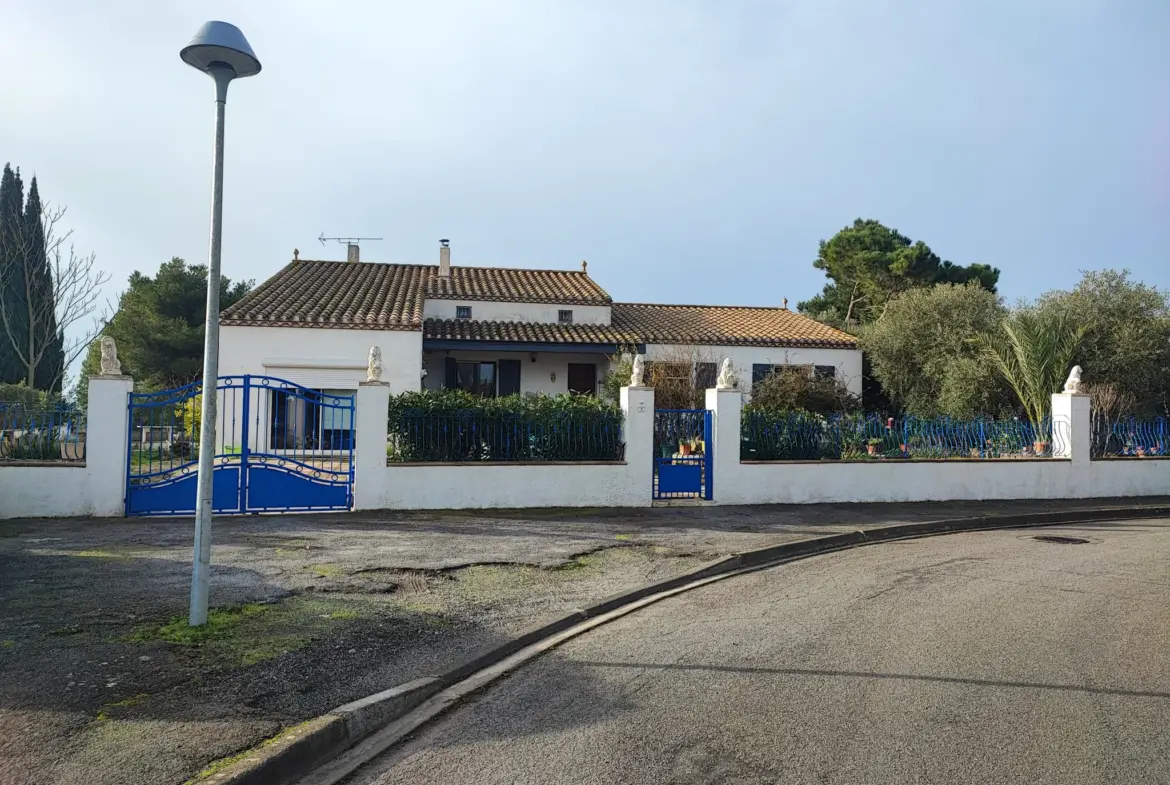 Villa familiale avec piscine à Azille - Minervois 