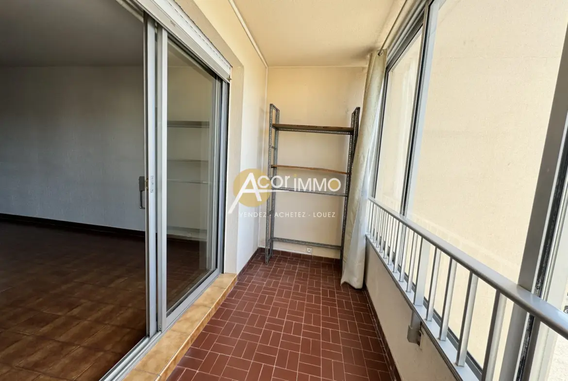 Appartement T2 avec loggia à Sanary sur Mer 