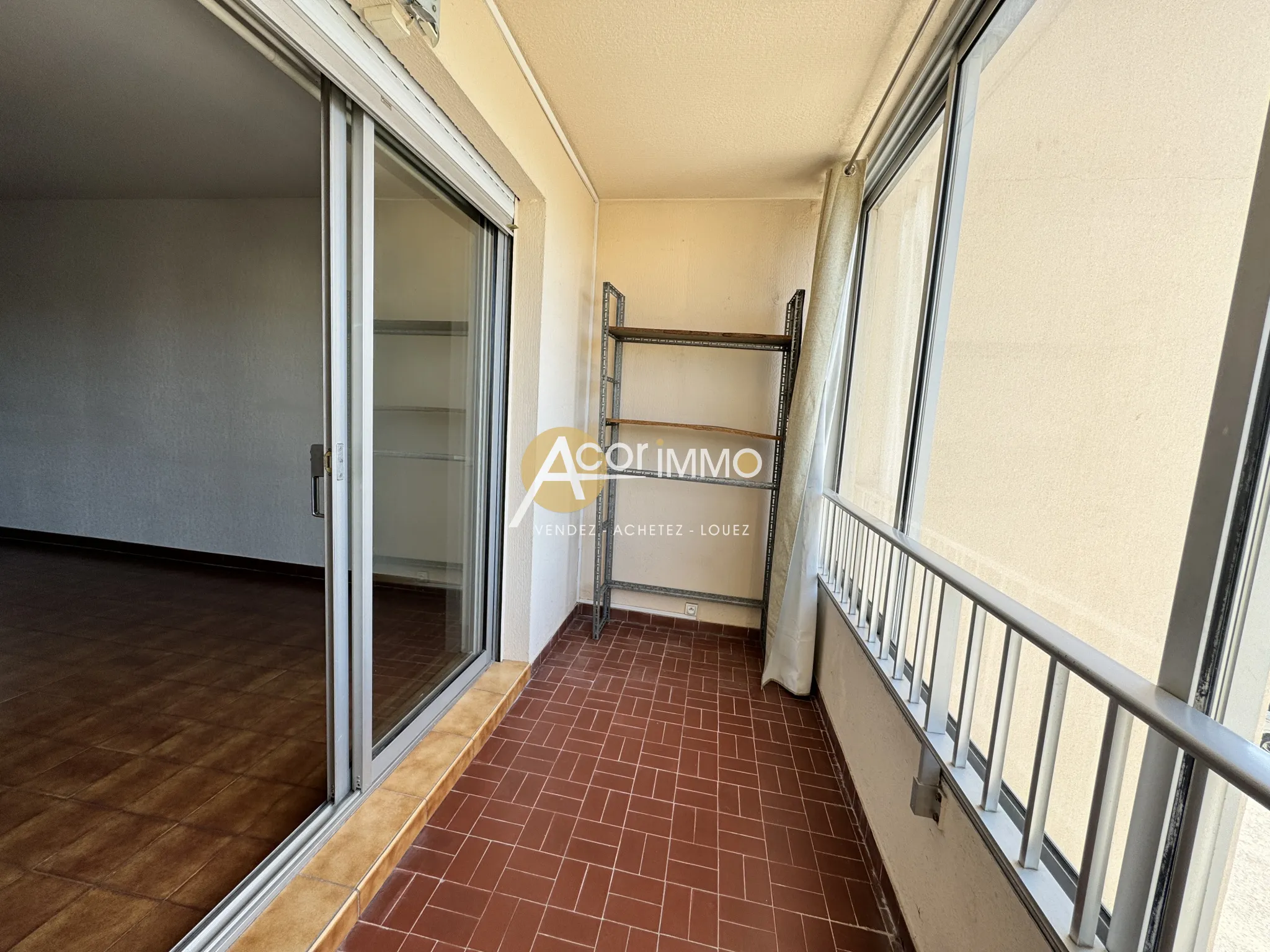 Appartement T2 avec loggia à Sanary sur Mer 