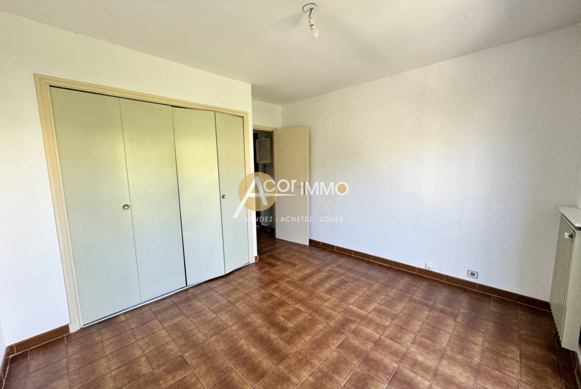 Appartement T2 avec loggia à Sanary sur Mer 