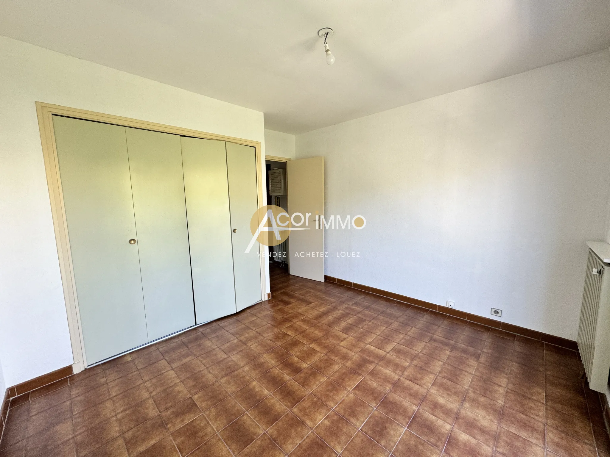 Appartement T2 avec loggia à Sanary sur Mer 