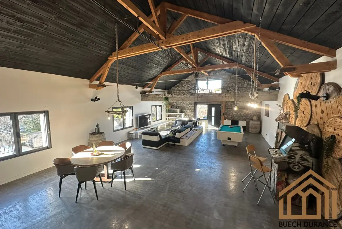 Loft d'exception à vendre à Laragne-Montéglin 