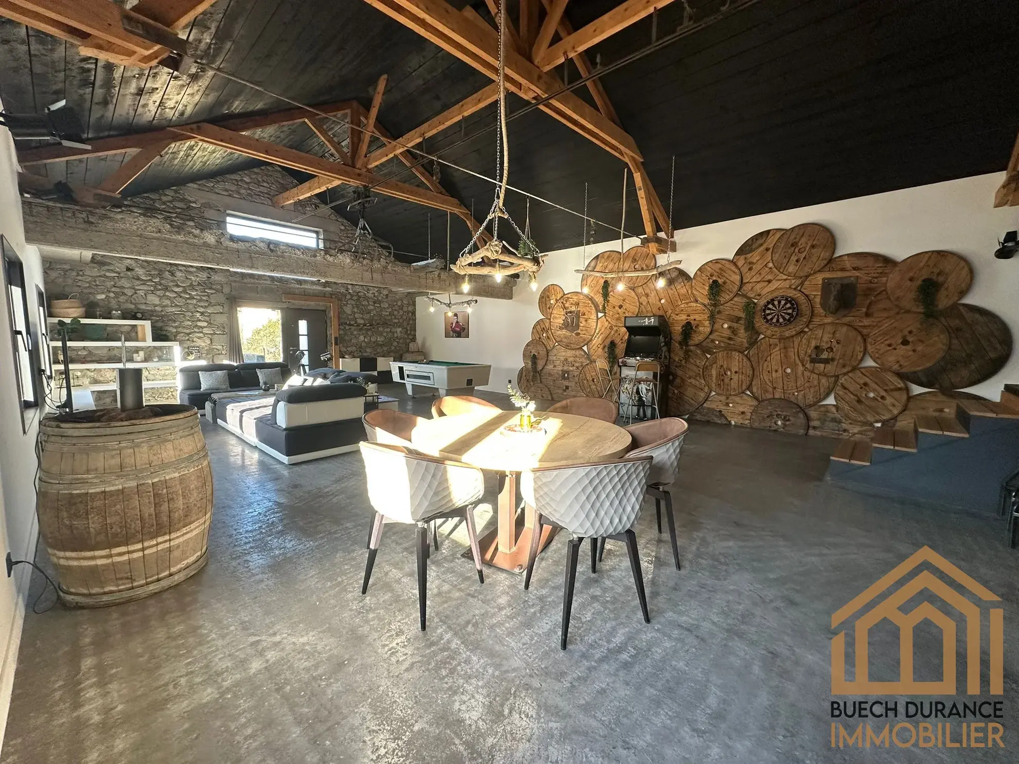 Loft d'exception à vendre à Laragne-Montéglin 