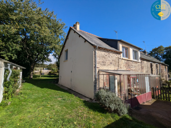 Maisons en pierres à Tréhoreteuc près de Brocéliande