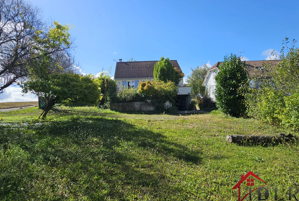 Maison à vendre à Couvrot - 4 chambres, sous-sol complet 