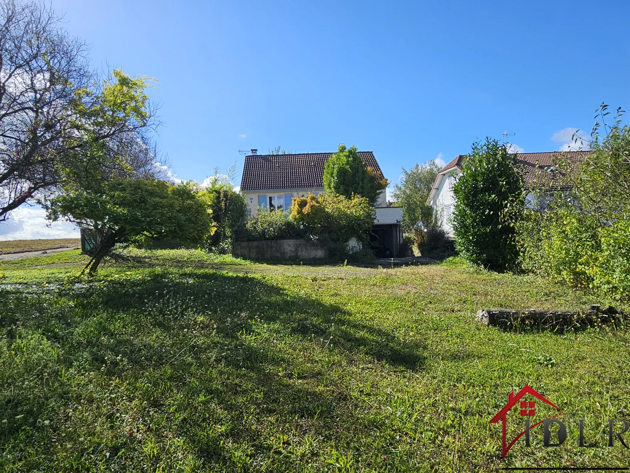 Maison à vendre à Couvrot - 4 chambres, sous-sol complet 