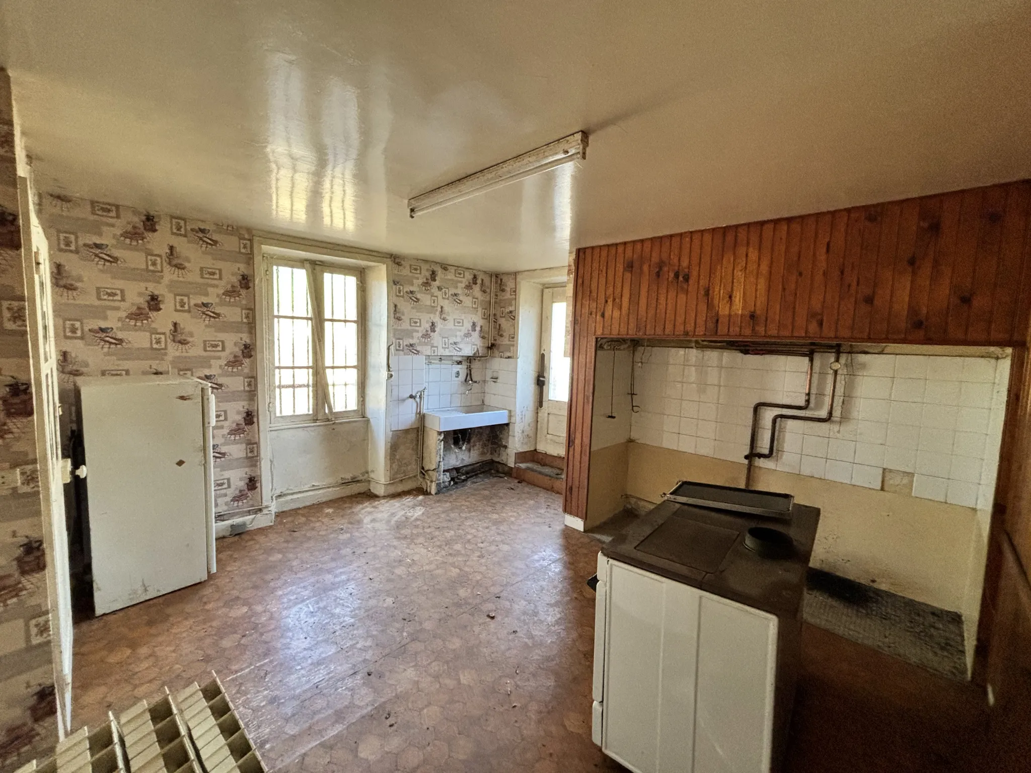 Maison à vendre à Bar en Corrèze - 38500 EUR 