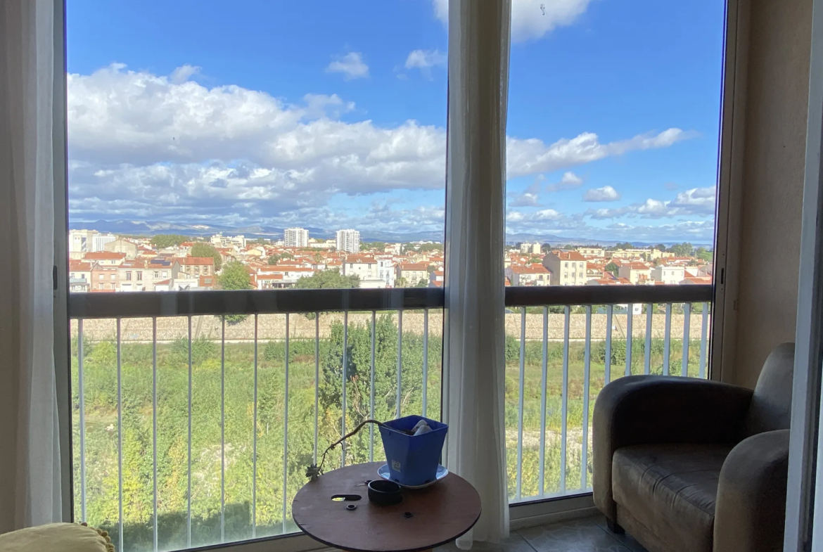 Bel appartement T2 à vendre à Perpignan centre avec vue dégagée 