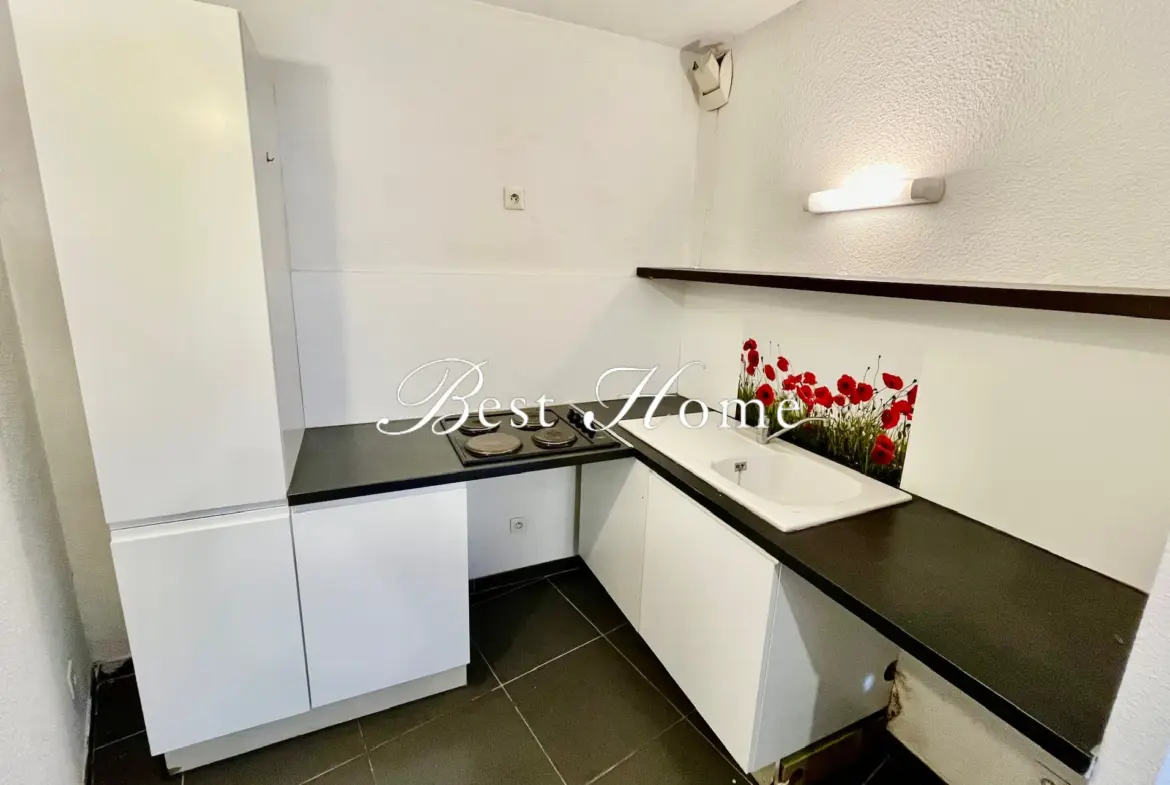 Appartement T2 à vendre à Nîmes avec terrasse et stationnement 