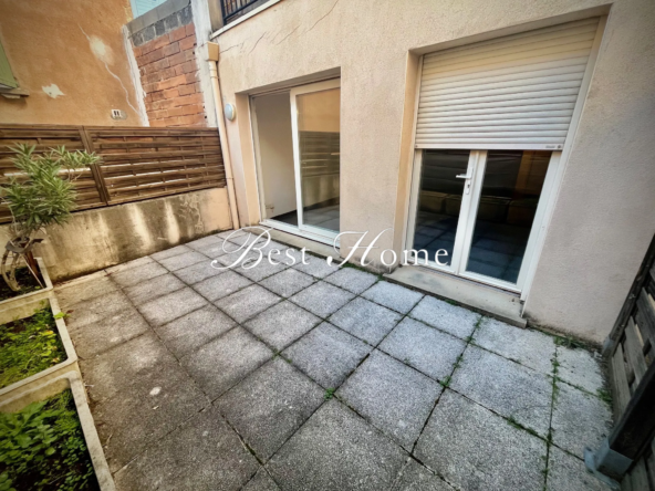 Appartement T2 à vendre à Nîmes avec terrasse et stationnement