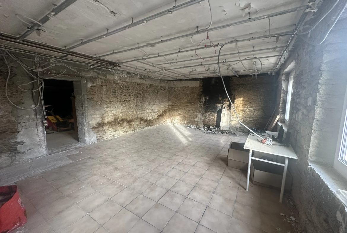 Maison à rénover de 108 m² à Plumeliau Bieuzy 