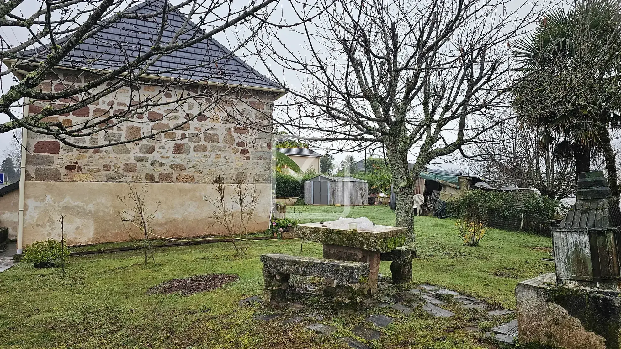 Maison en pierre de 104 m2 à Yssandon 