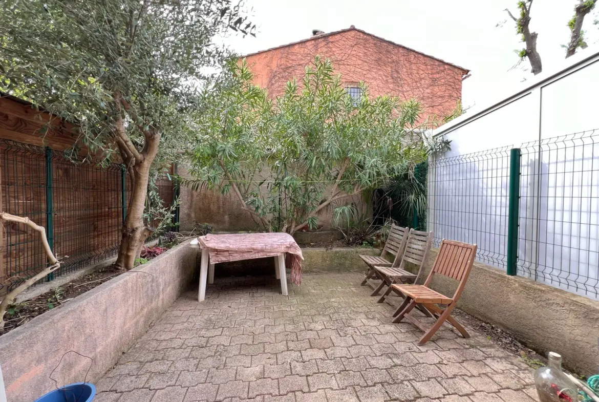 Appartement 2 pièces avec terrasse à La Londe-les-Maures 