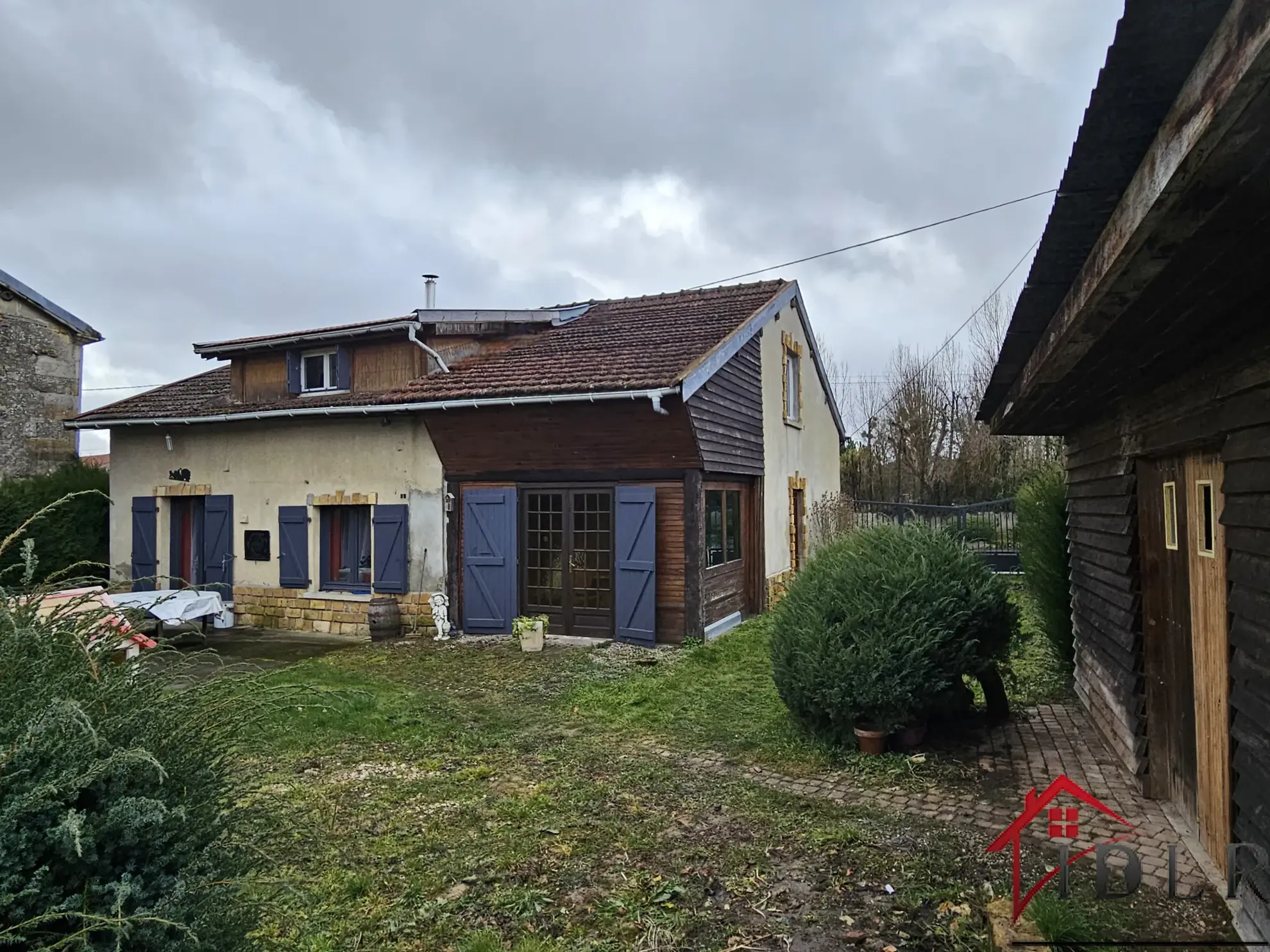 Maison en Pierre à Vendre à Baudonvilliers - 137 m² 