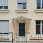 À vendre : Ensemble immobilier avec deux maisons et annexes à Neuilly l'Eveque