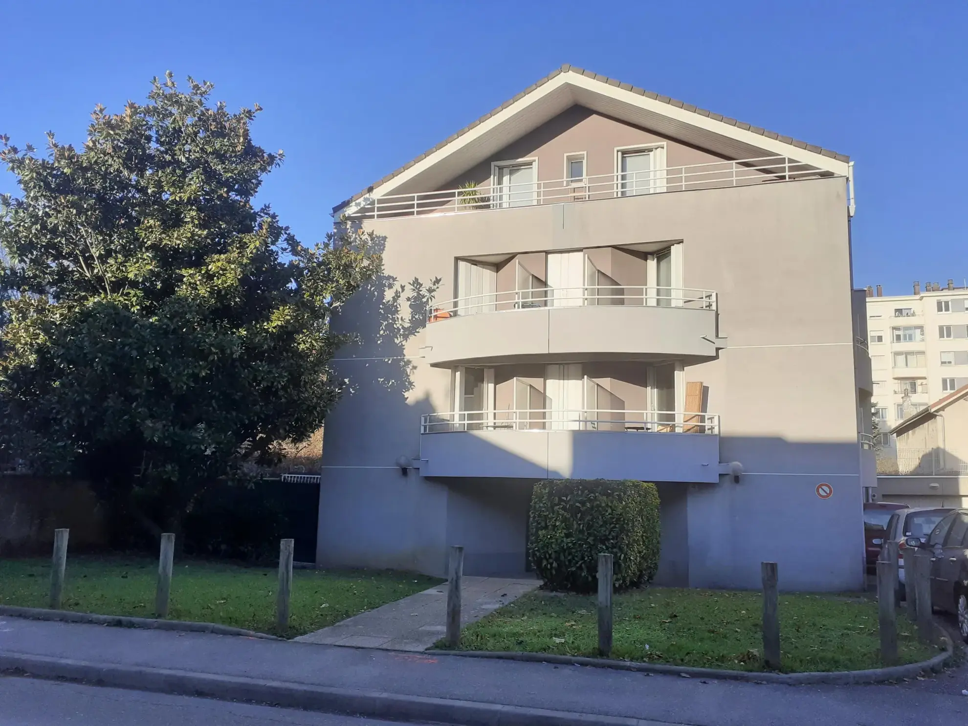 À vendre : Studio rénové à Grenoble - Quartier Bajatière 