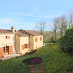 Belle maison d'architecte à vendre à Puy l'Évêque