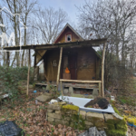 Terrain de loisirs avec chalet à rénover à Ferrières en Gatinais