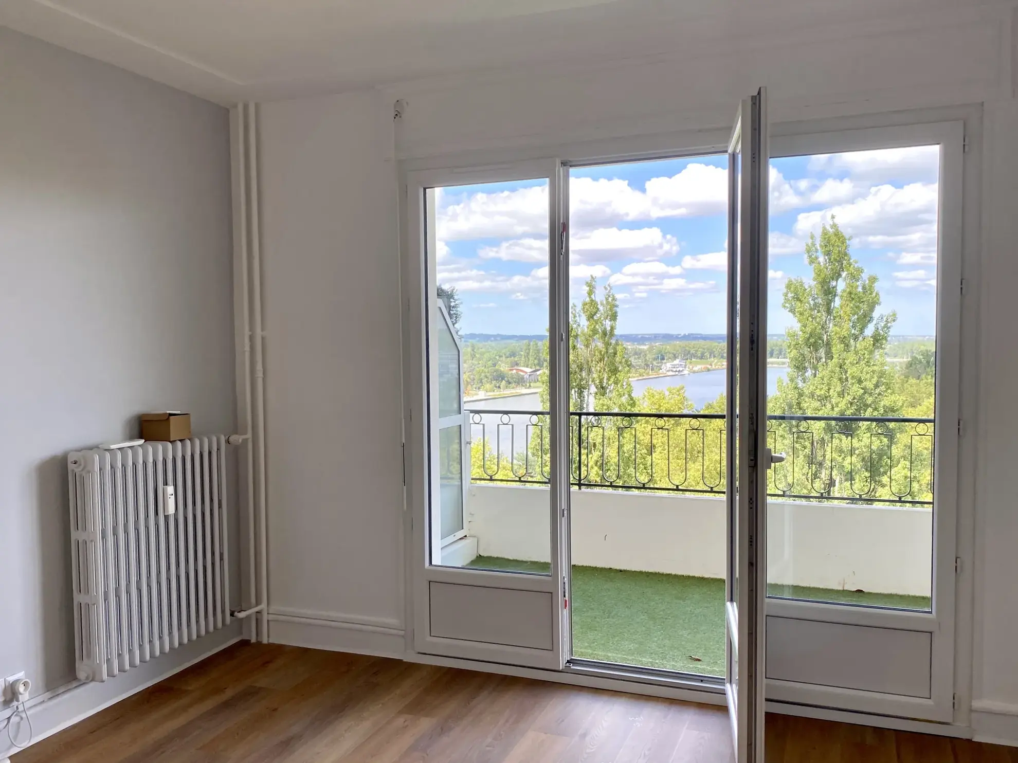 Appartement T1 avec vue sur le lac d'Allier à Vichy 