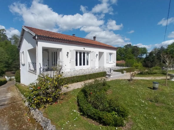 Maison des Années 70 à Chancelade - 4 Chambres avec Jardin