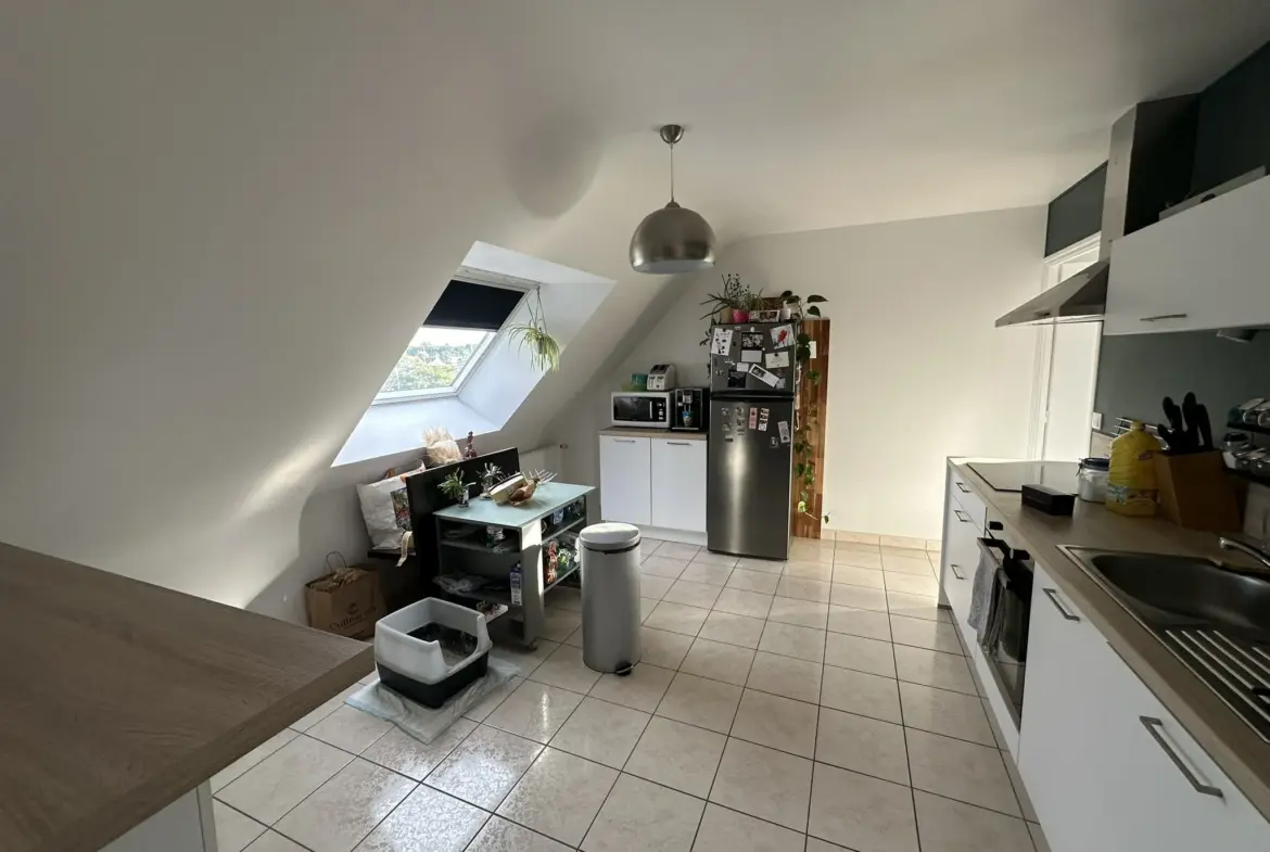 À vendre : Duplex lumineux avec terrasse à Hennebont 