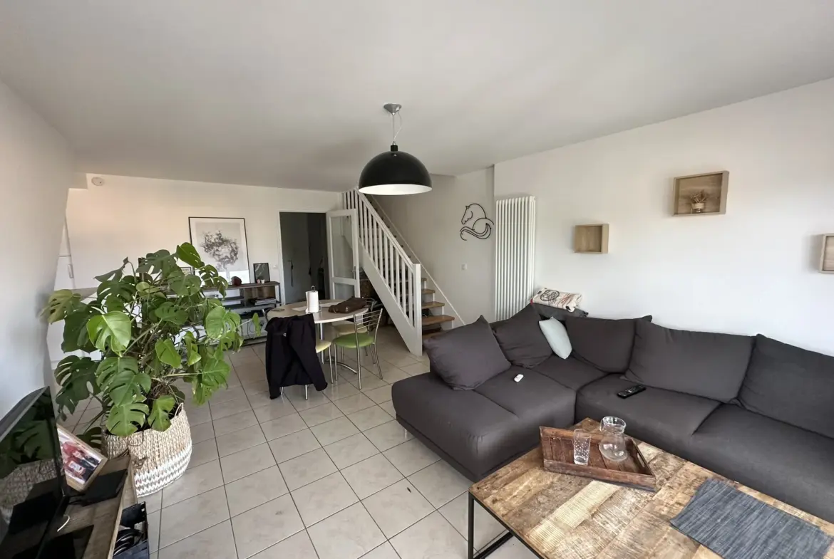 À vendre : Duplex lumineux avec terrasse à Hennebont 