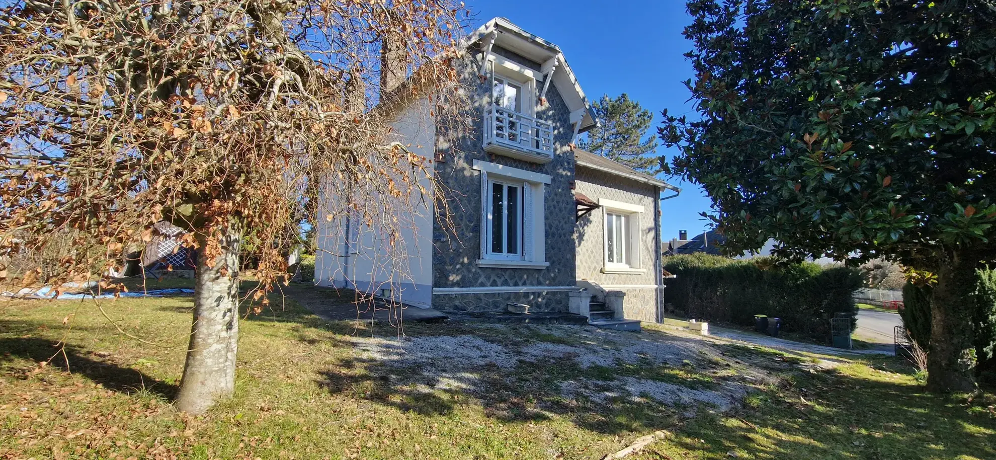 Maison en Pierre avec Parc de 3000 m² à Lubersac 