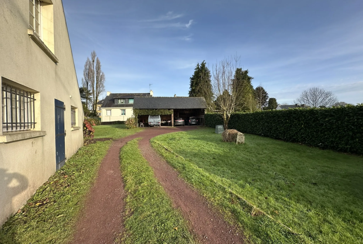 Maison de Bourg à La Chapelle Neuve avec Potentiel de Division 