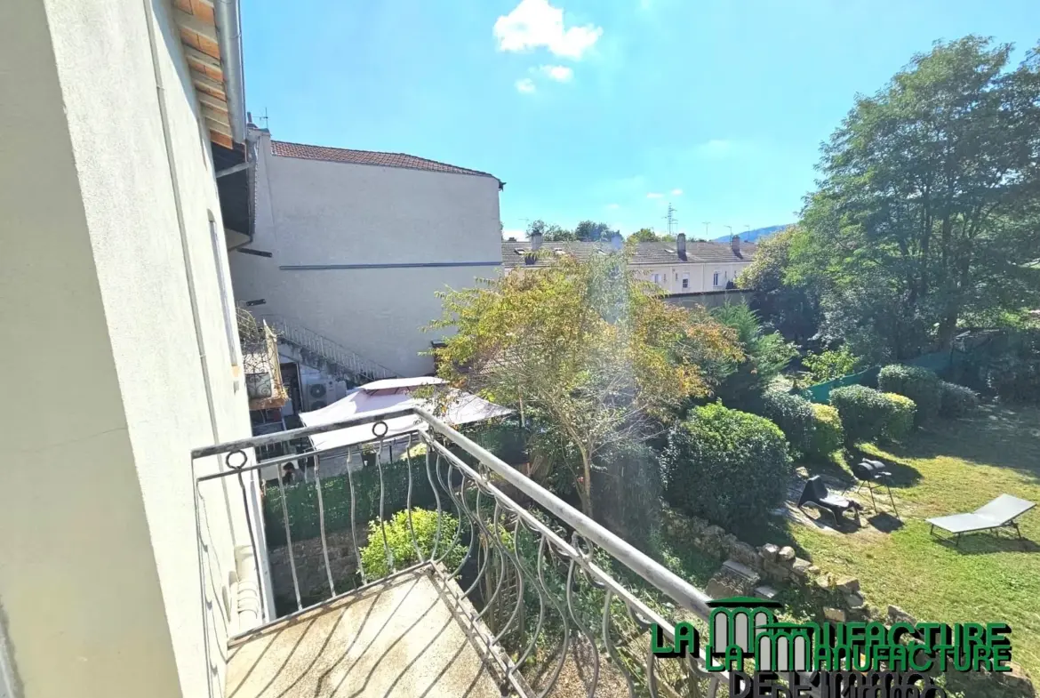 À vendre : Appartement F3 rénové avec balcon à Unieux 