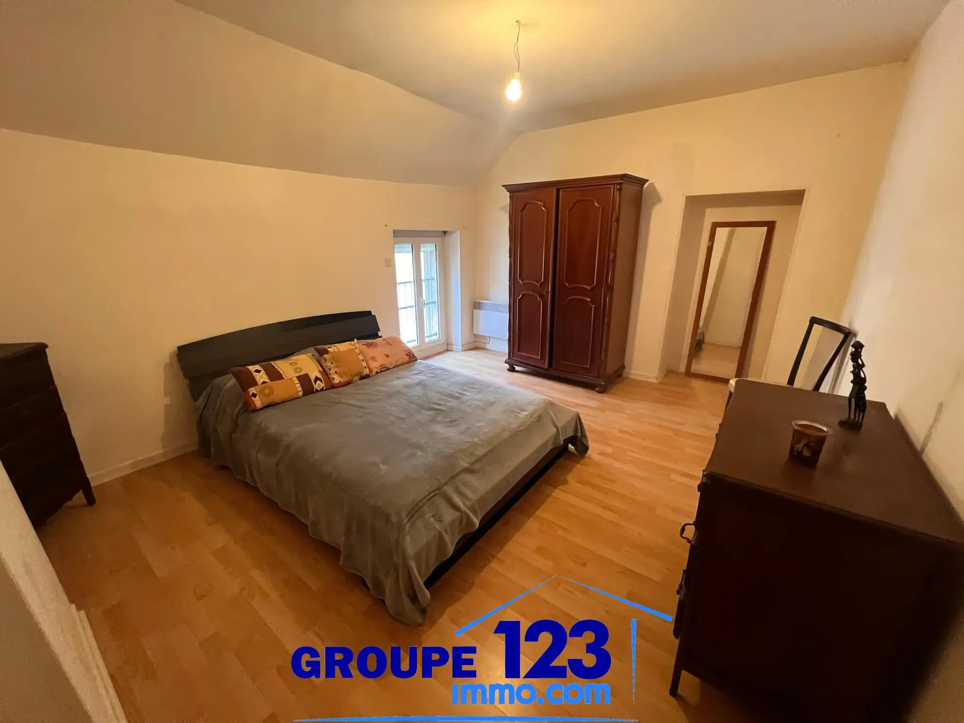 Maison de 58 m2 à vendre à Aillant sur Tholon Centre 