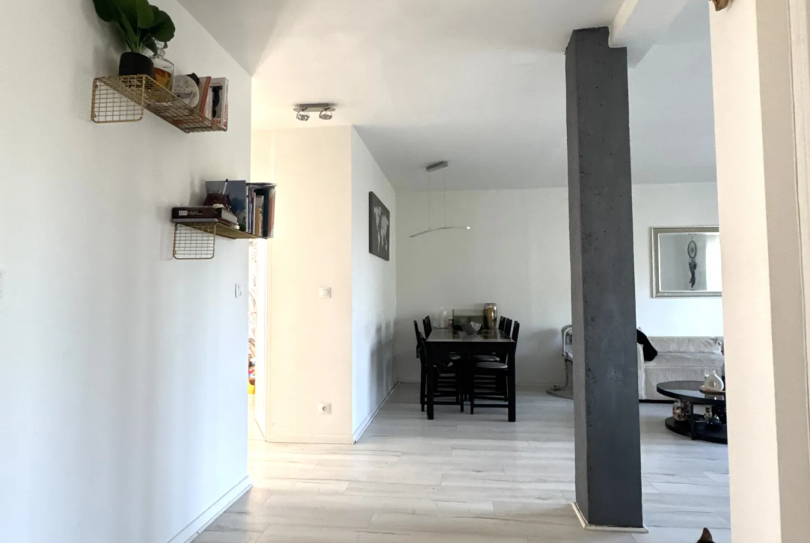 À vendre: Appartement F3 avec balcon à Saint-Étienne Portail Rouge 