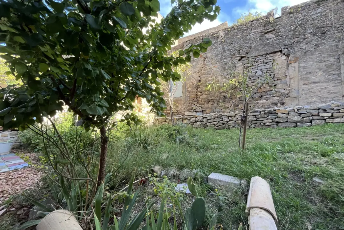 Maison de village avec jardin à Montbrun-Des-Corbières 