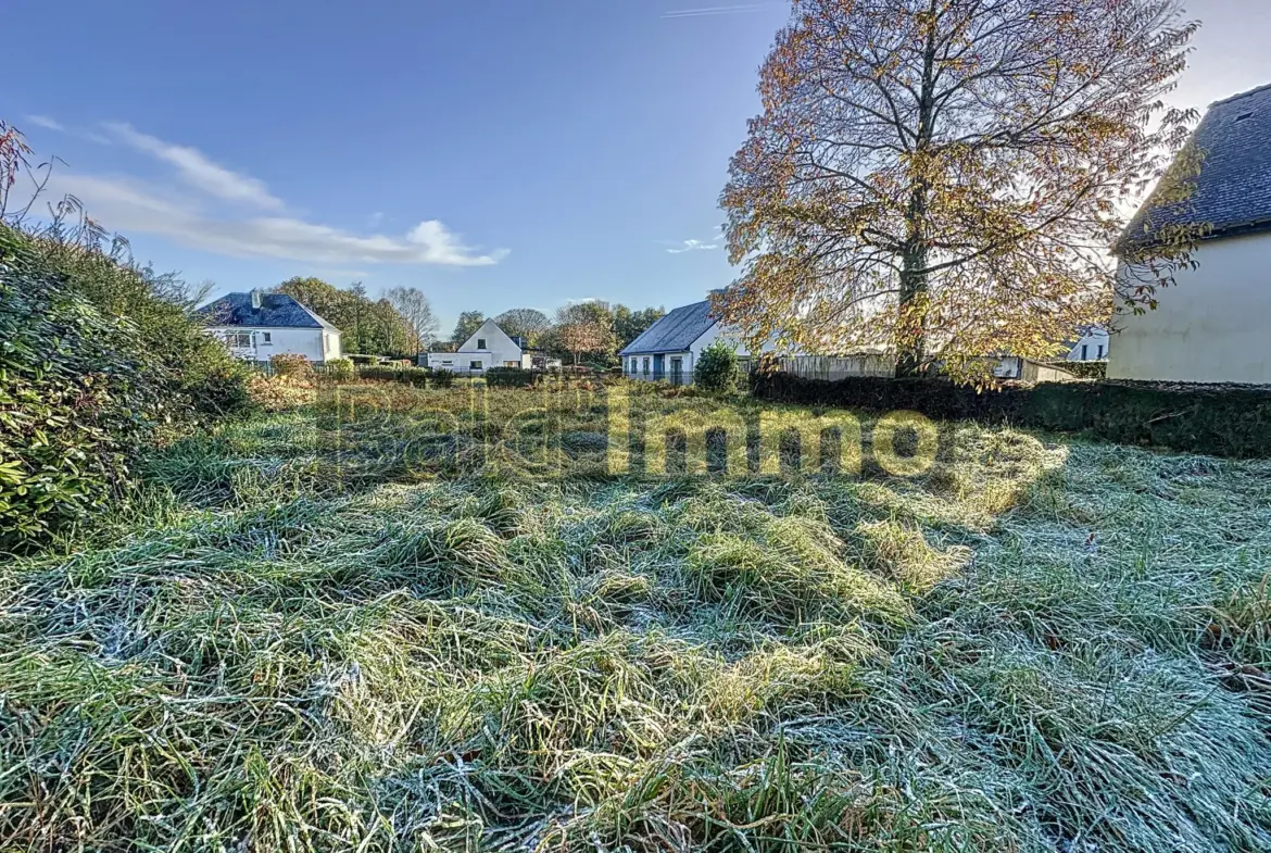 Terrain constructible de 444 m² à Pluméliau, proche du centre-ville 