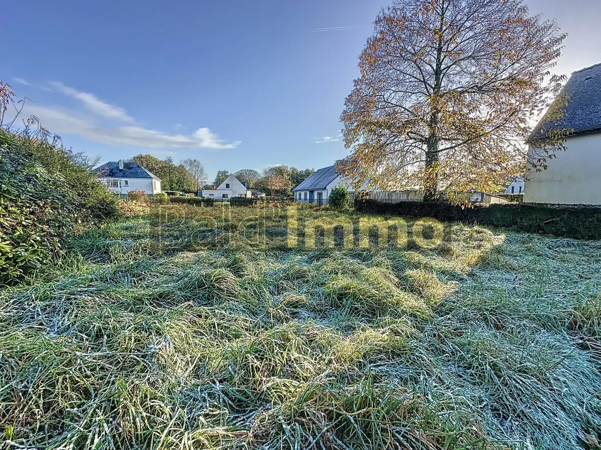 Terrain constructible de 444 m² à Pluméliau, proche du centre-ville 