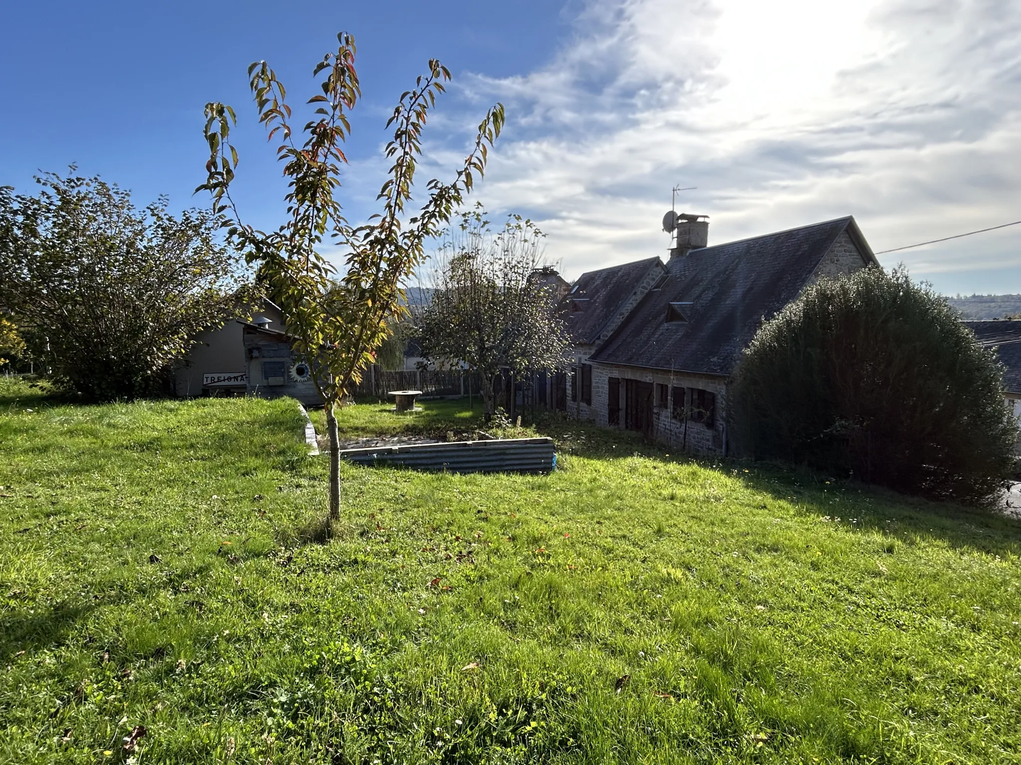 Maison spacieuse à vendre à Treignac en Corrèze 