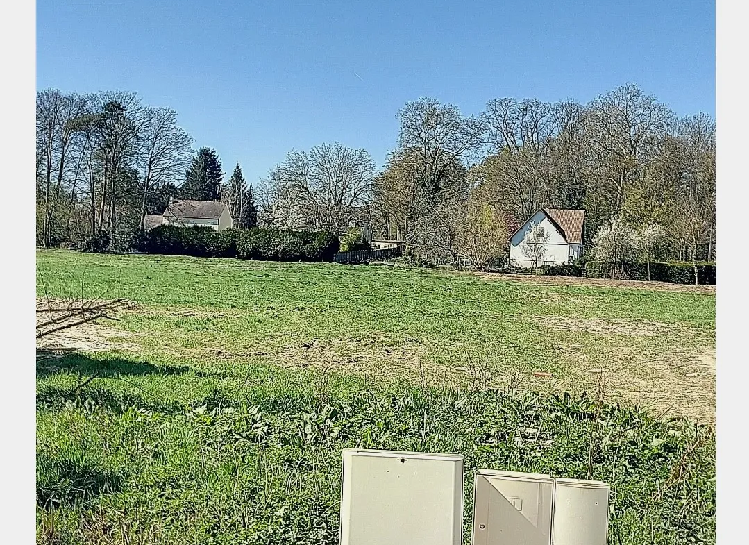 Terrain constructible de 526 m² à vendre à Chaumont en Vexin 