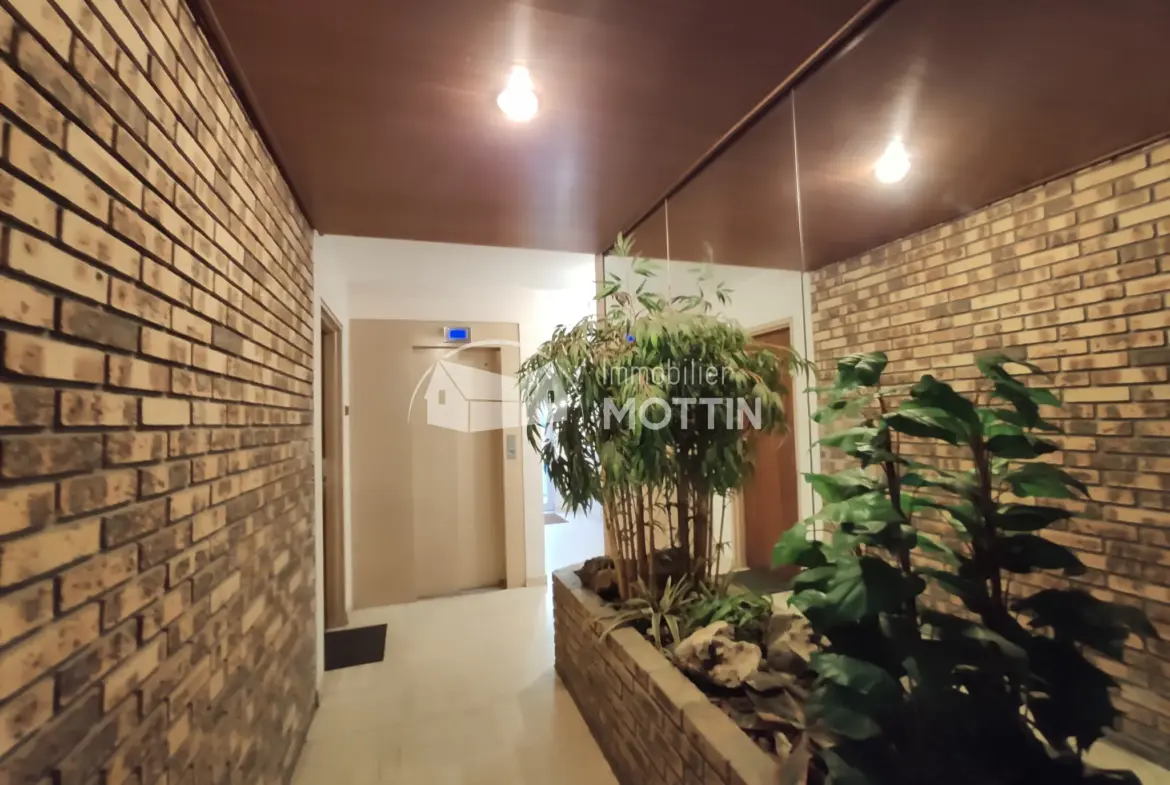 Appartement F2 48 m² avec terrasse et jardinet à Vitry sur Seine 