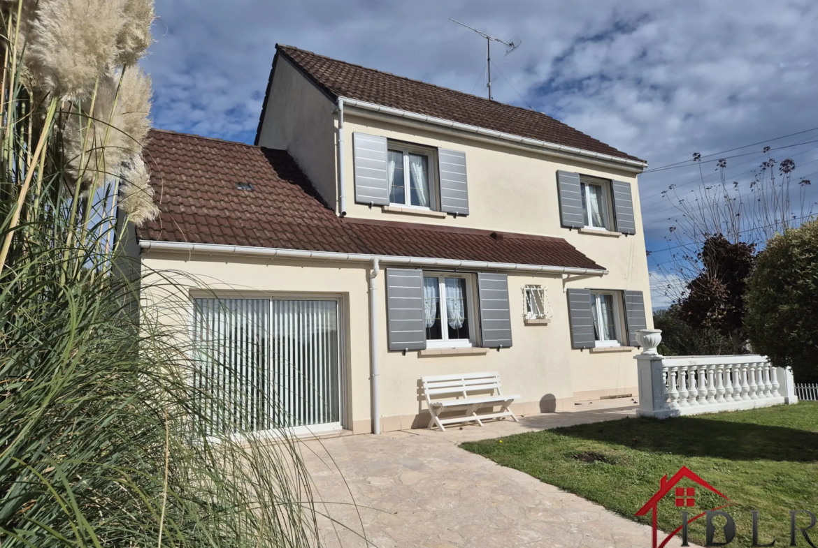 À vendre : Maison de 120m² sur sous-sol complet à Villiers-en-Lieu 