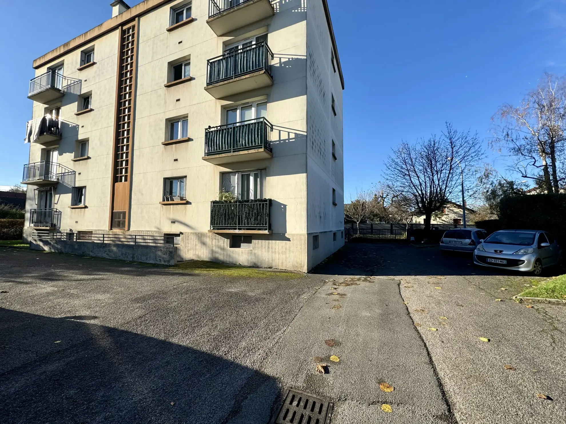 Appartement F2 46,23 m² à Bondy - Travaux à prévoir 