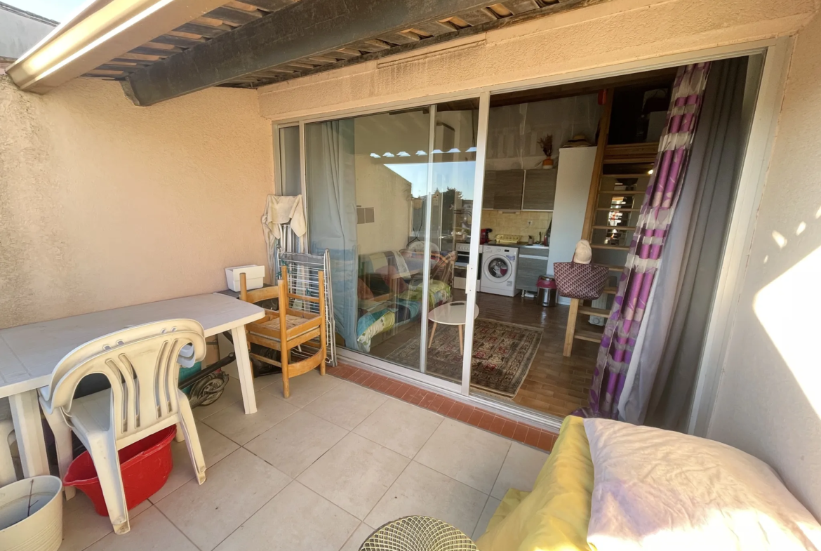 Studio Mezzanine avec Terrasse et Parking à Le Cap d'Agde 