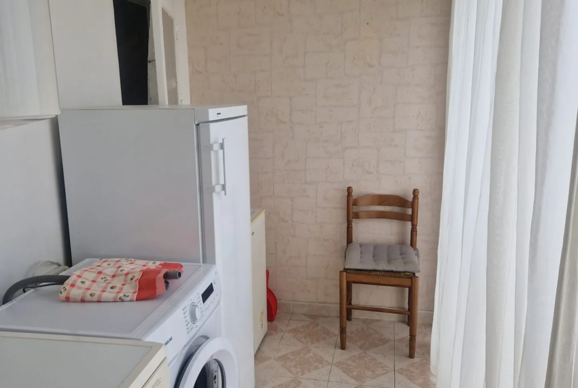 Appartement T4 de 70 m² à vendre à Marignane, proche écoles et commerces 