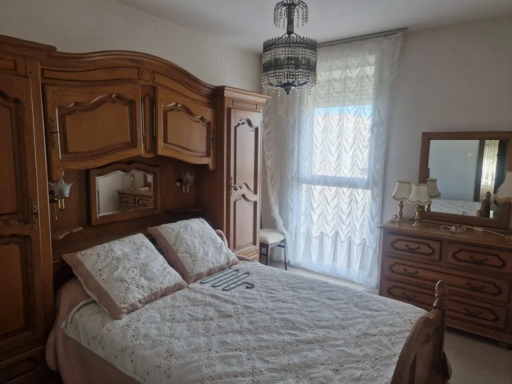 Appartement T4 de 70 m² à vendre à Marignane, proche écoles et commerces 