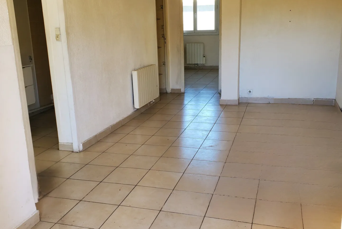 Vente d'un appartement T2 avec balcon à Marseille 